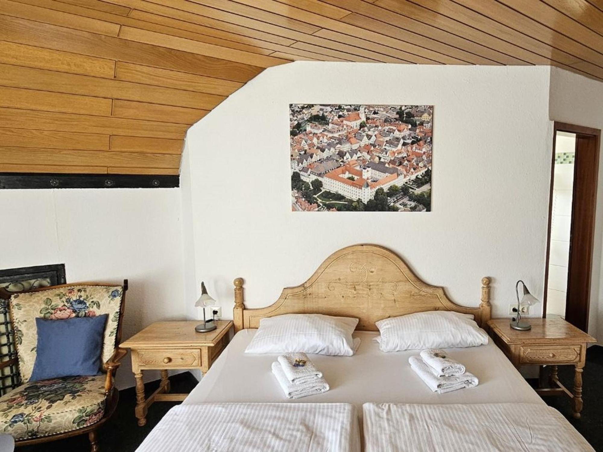 Hotel Hirsch ギュンツブルク エクステリア 写真